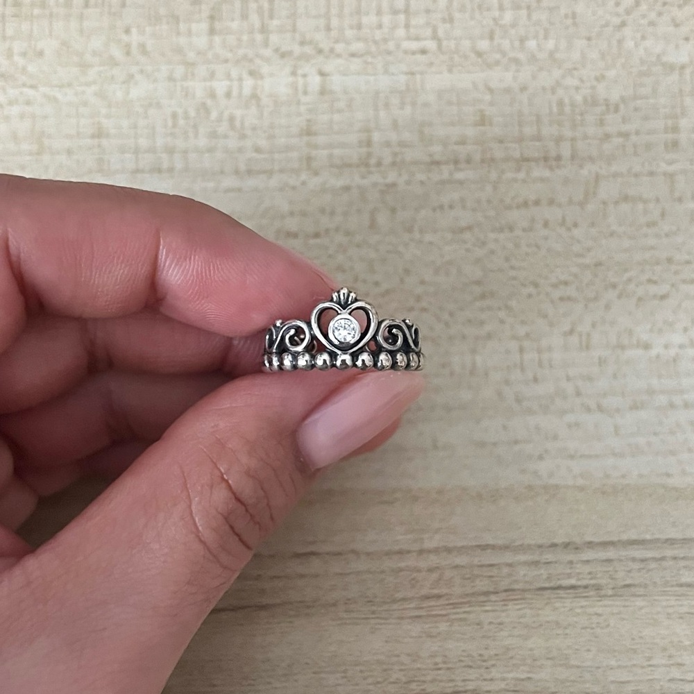 Pandora Princess Tiara Crown Ring | Size 5 ✨